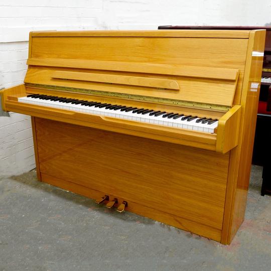 Light wood piano hotsell