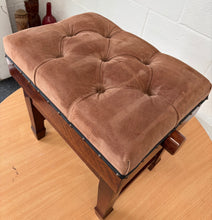 Load image into Gallery viewer, Height Adjustable Prestige Level 1 Concert Piano Stool