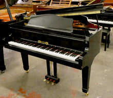 Load image into Gallery viewer, Perzina GP 152 Grandt Piano in Black High Gloss