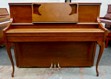 Load image into Gallery viewer, Knight K10 Chippendale in German Walnut