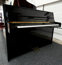 Load image into Gallery viewer, Yamaha E110N Upright Piano in Black High Gloss Cabinetry