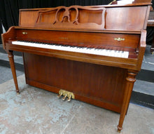 Load image into Gallery viewer, Yamaha M500S Upright Piano in American Walnut Finish