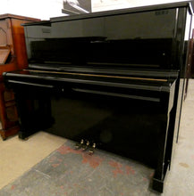 Load image into Gallery viewer, Yamaha U1 Upright Piano in High Gloss Black Cabinetry Made in Japan