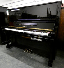 Load image into Gallery viewer, Yamaha U3 in Black High Gloss Cabinetry with Silent System