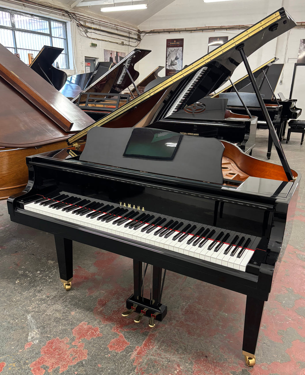 Yamaha GB1 Baby Grand Piano in Black High Gloss