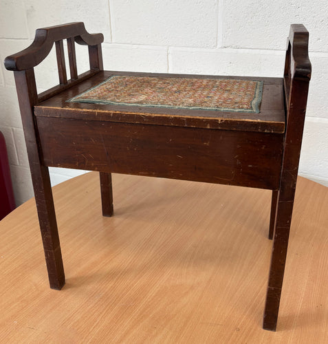 Mahogany piano stool with storage
