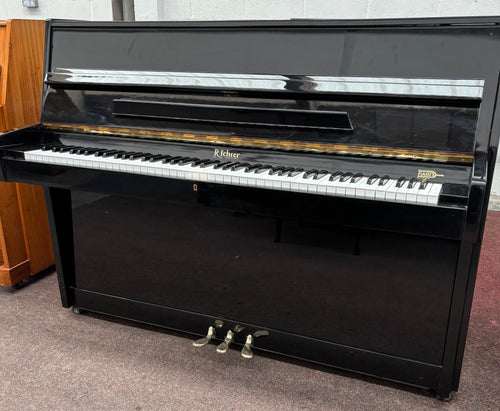 Richter Upright Piano in Black High Gloss