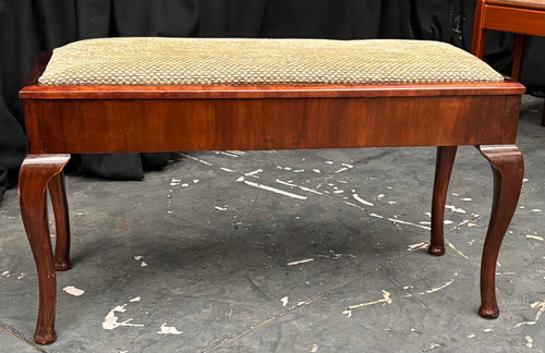 Duet Piano Stool in Mahogany with Storage