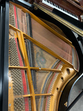 Load image into Gallery viewer, Samick SG-104A Baby Grand in Black High Gloss