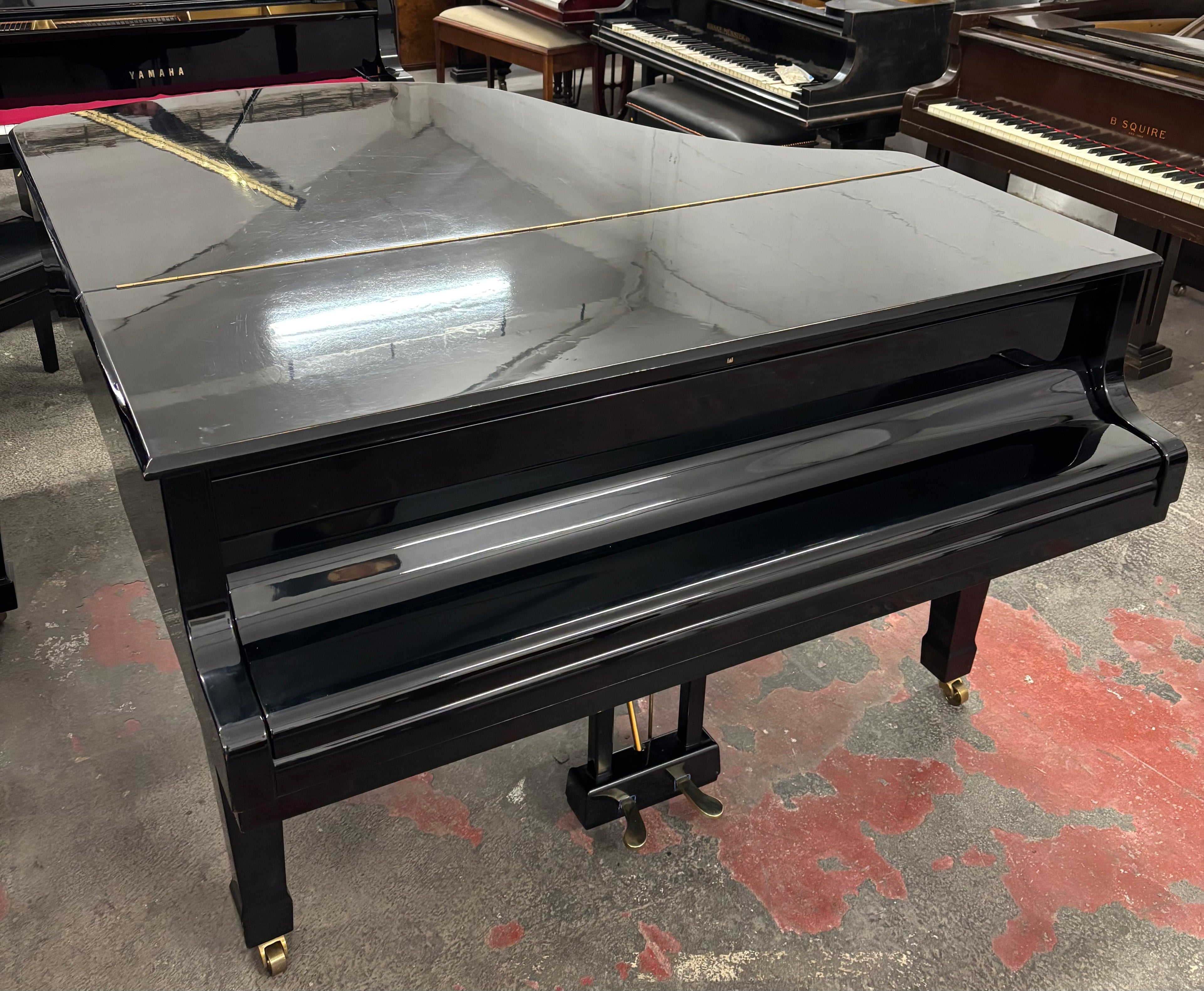 Blüthner Model 10 Baby Grand in Black High Gloss