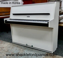 Load image into Gallery viewer, Pianino Upright Piano by Young Chang