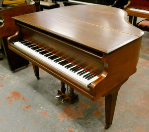 Mendel Baby Grand Piano in Mahogany Cabinet