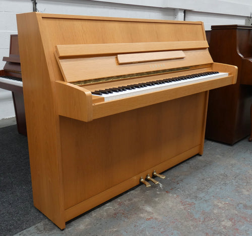 Yamaha P114M in Ash Finish