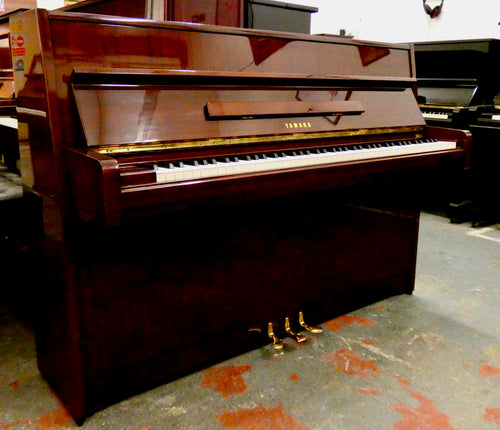 Yamaha M1J Studio Upright Piano in High Gloss Mahogany Finish