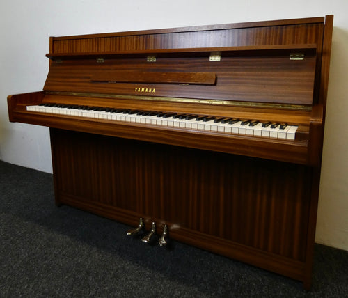 Yamaha M5E Studio Upright Piano in Mahogany Finish