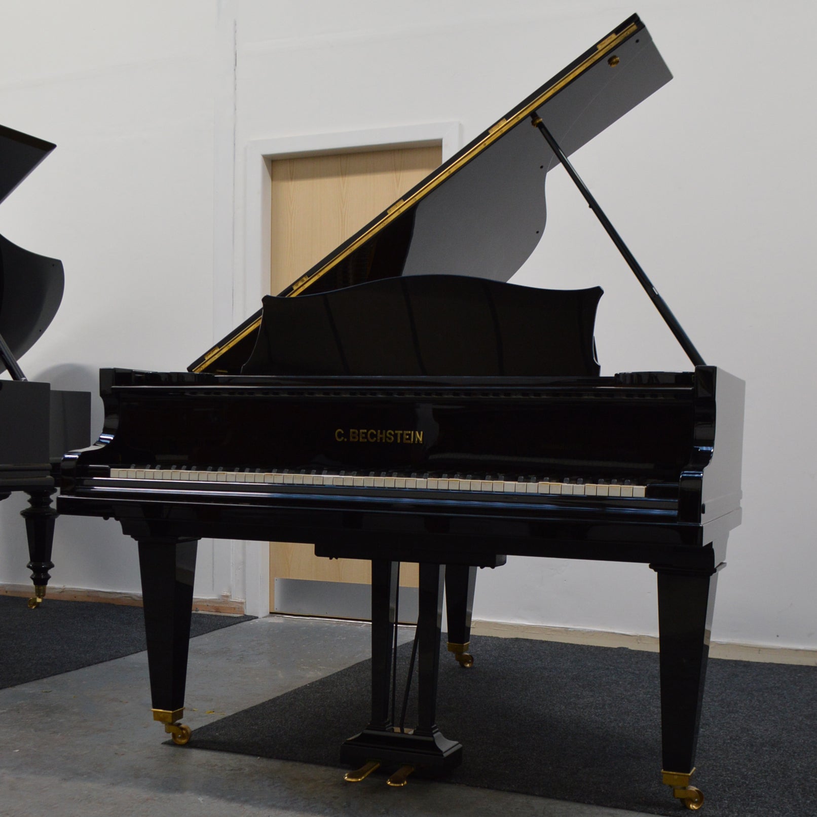 Bechstein model deals m