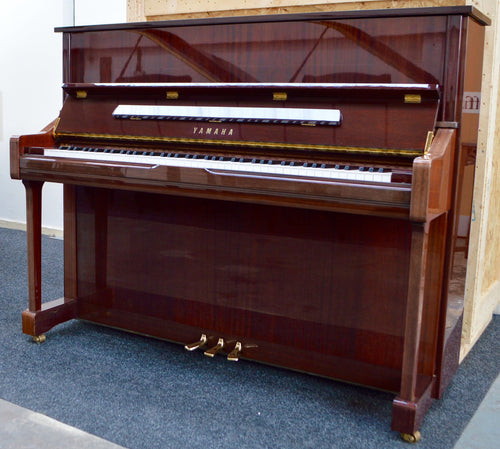 Yamaha U1 in Mahogany High Gloss Finish