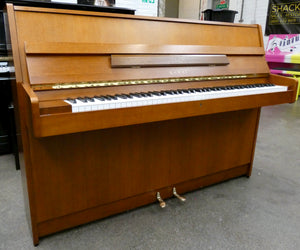 Kawai CX4S Upright Piano in Walnut Cabinet