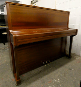 Seiler 126 Upright Piano in Mahogany Cabinet