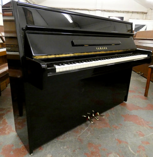 Yamaha P2 in Black High Gloss Finish