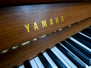 Yamaha M5J Studio Upright Piano in Walnut Finish