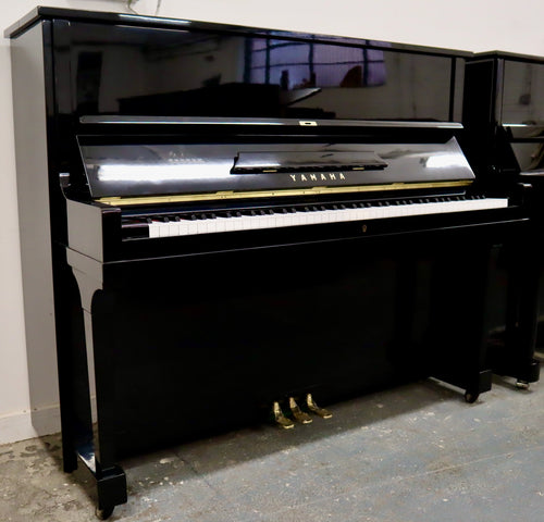  - SOLD - Yamaha U1 in beautiful black high Gloss Finish