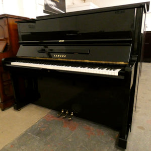 Yamaha U1 Upright Piano in High Gloss Black Cabinetry Made in Japan