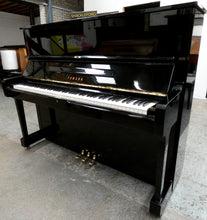 Load image into Gallery viewer, Yamaha U1 Upright Piano in High Gloss Black Cabinetry