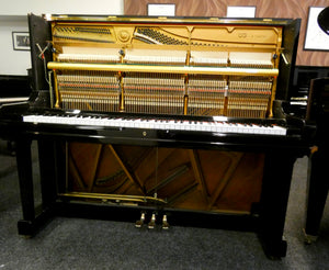 Yamaha U3H in Black High Gloss Cabinetry