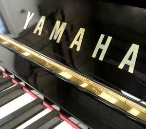 Yamaha U3S in Black High Gloss Cabinetry